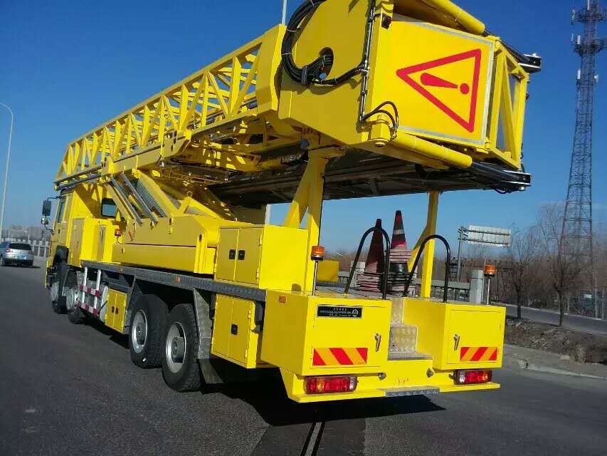 �����z�y܇���U